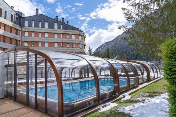 Hotel Montarto Baqueira Beret Zewnętrze zdjęcie