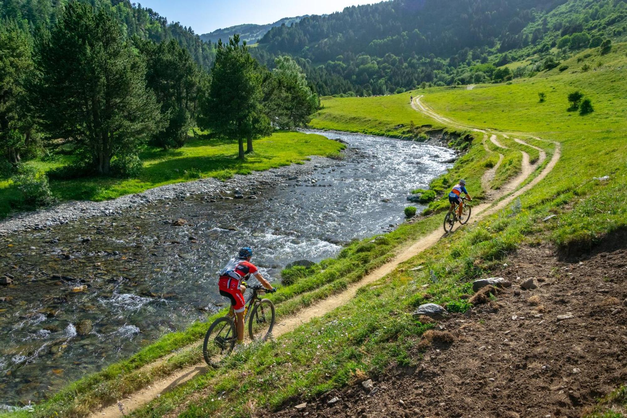 Hotel Montarto Baqueira Beret Zewnętrze zdjęcie